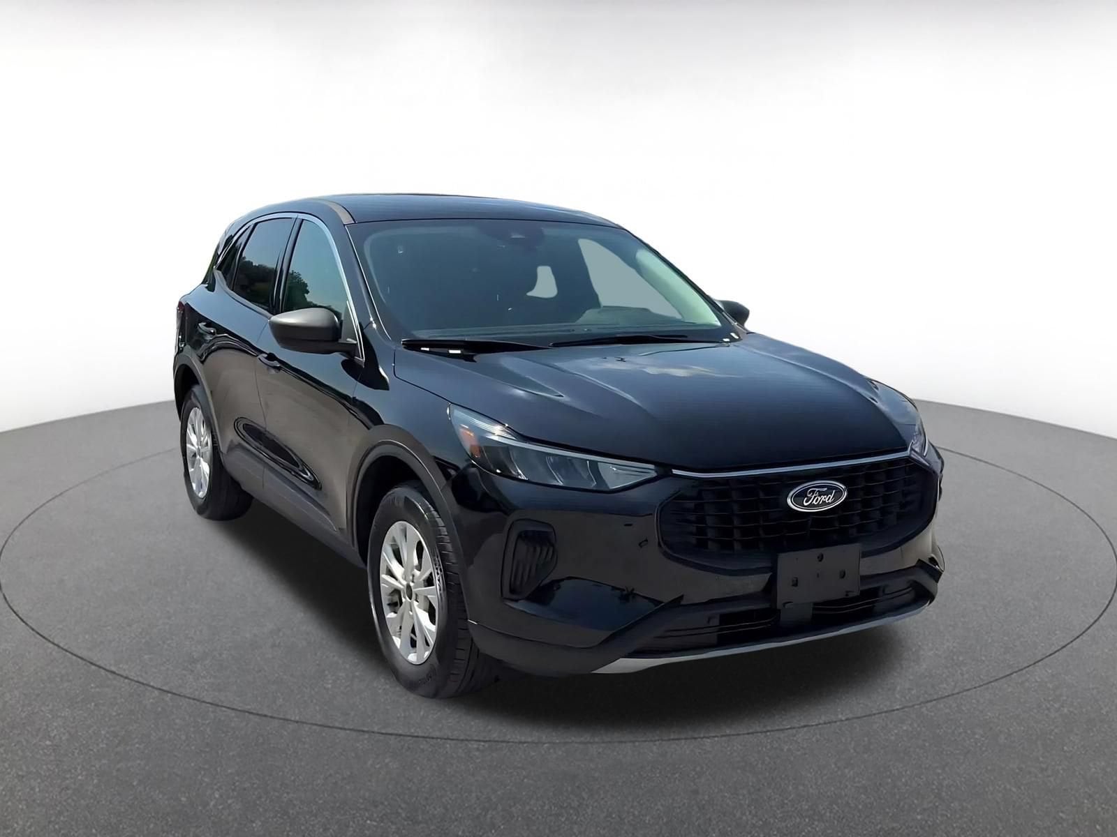 Thumbnail: 2024 Ford Escape - 3
