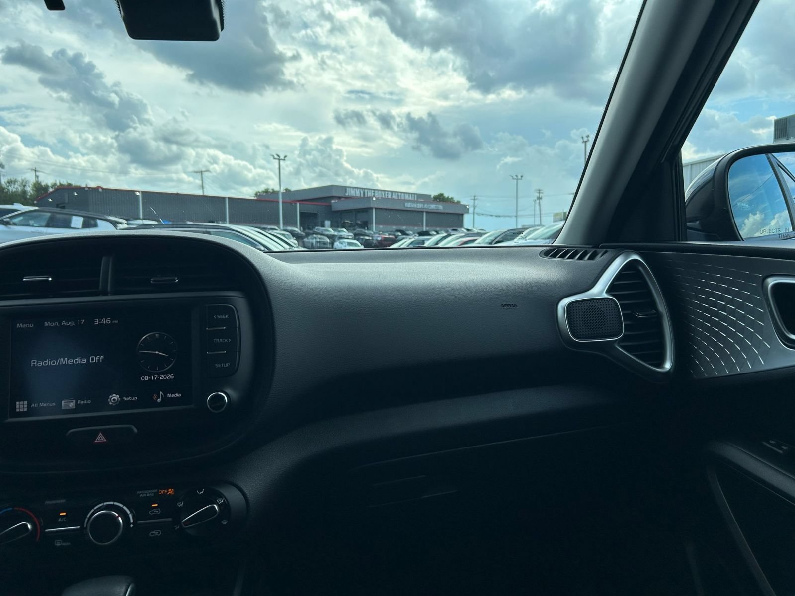 Thumbnail: 2025 Kia Soul - 30