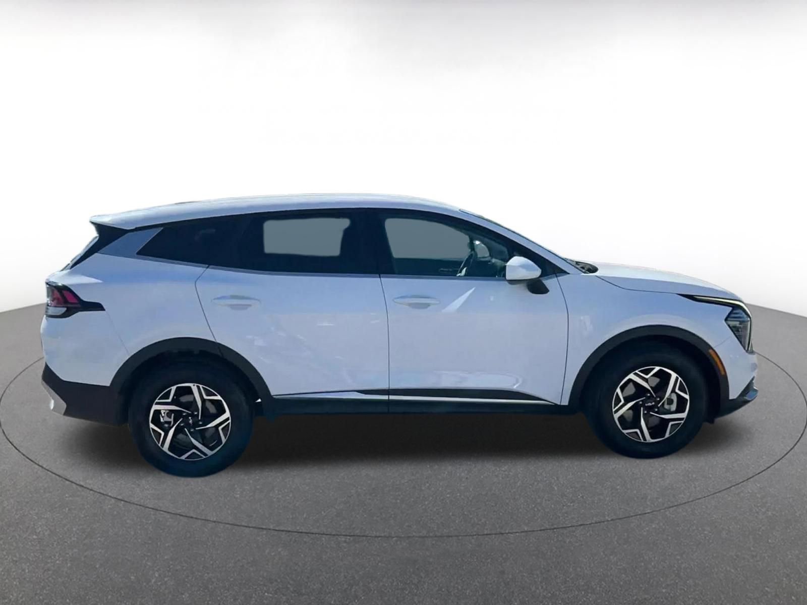Thumbnail: 2025 Kia Sportage - 16