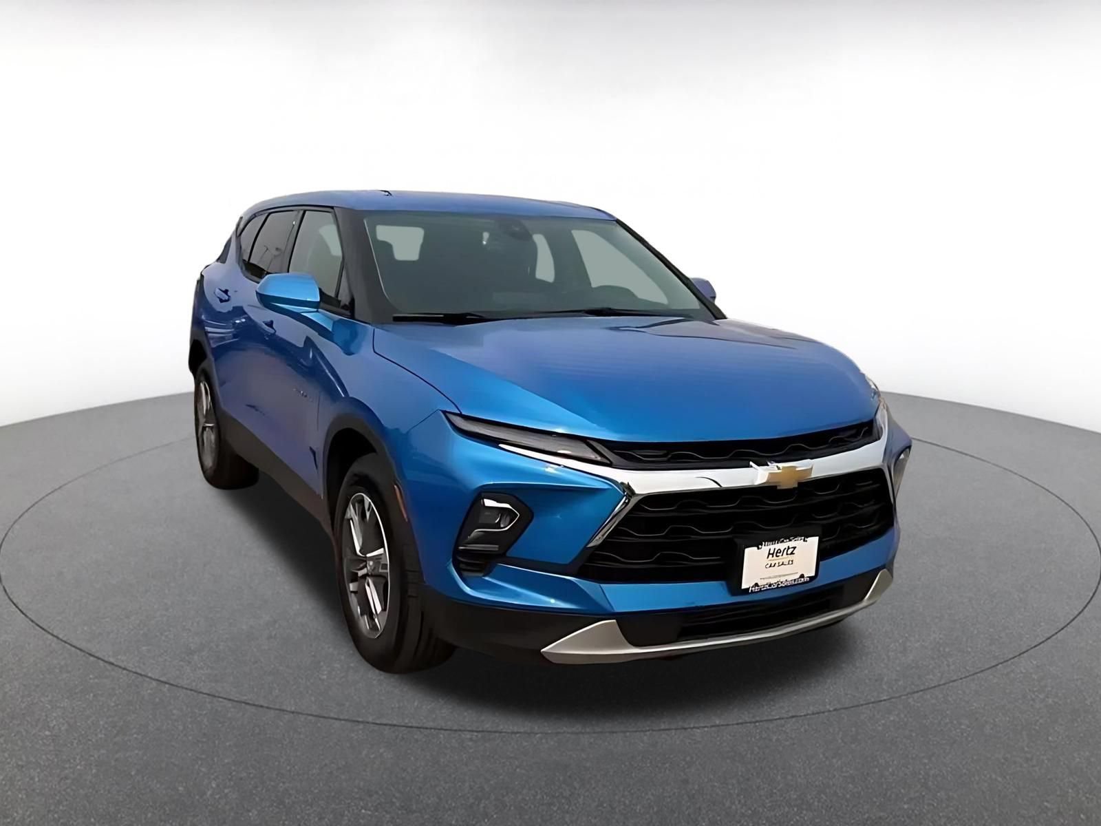 Thumbnail: 2026 Chevrolet Blazer - 3