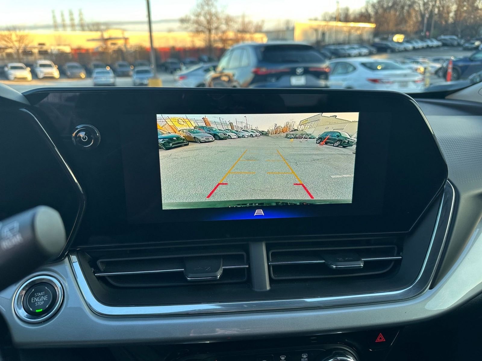 Thumbnail: 2025 Chevrolet Trax - 17