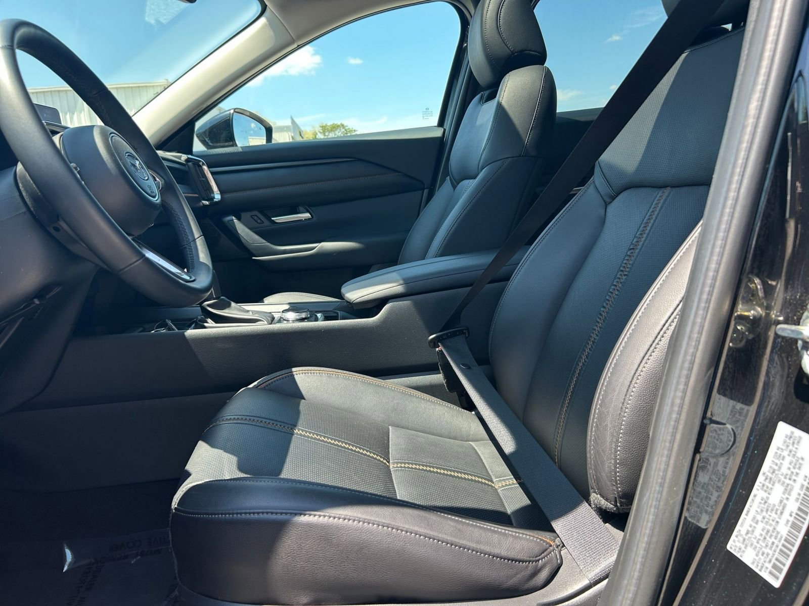 Thumbnail: 2025 Mazda CX-50 - 22