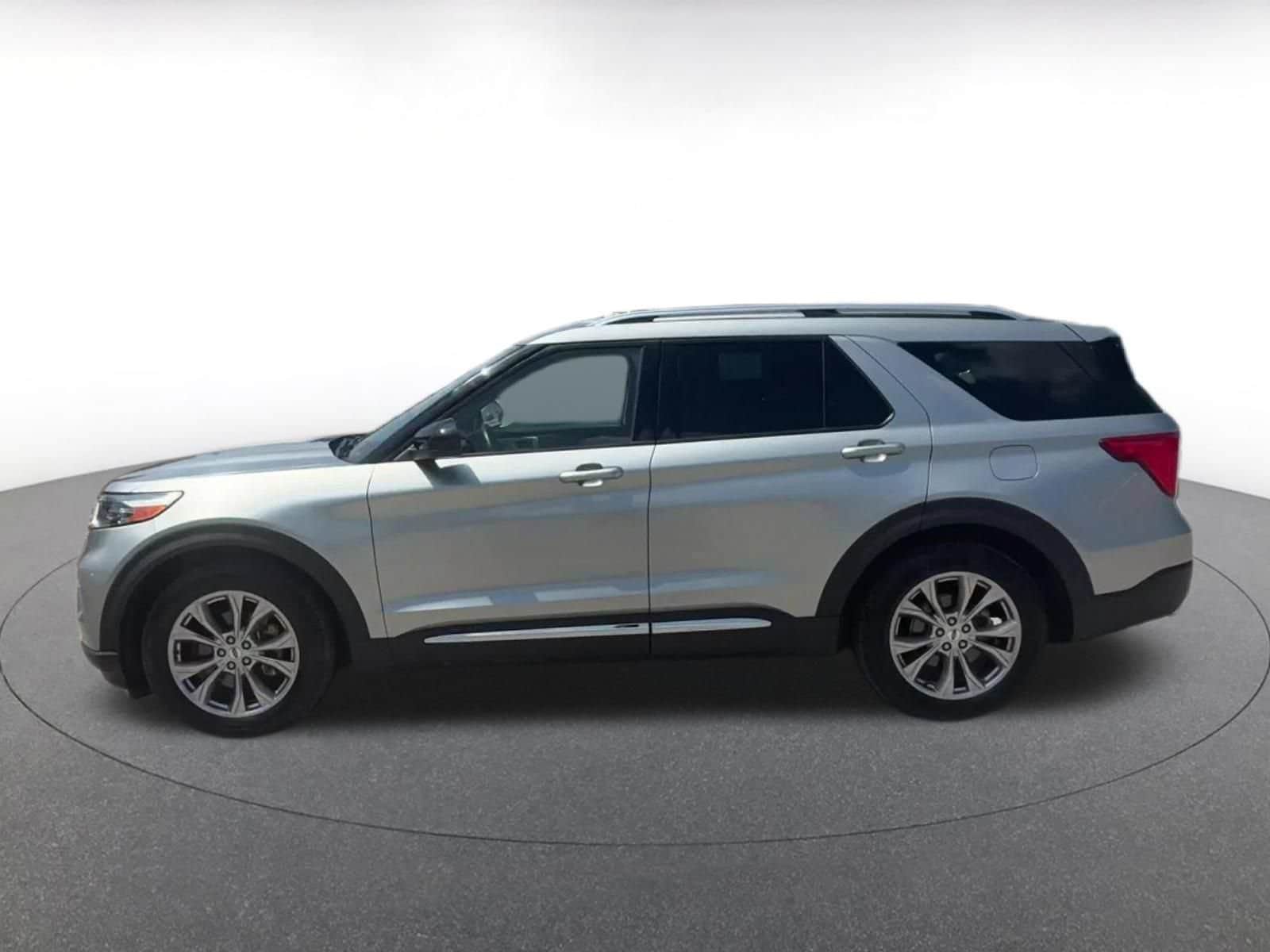 Thumbnail: 2024 Ford Explorer - 9