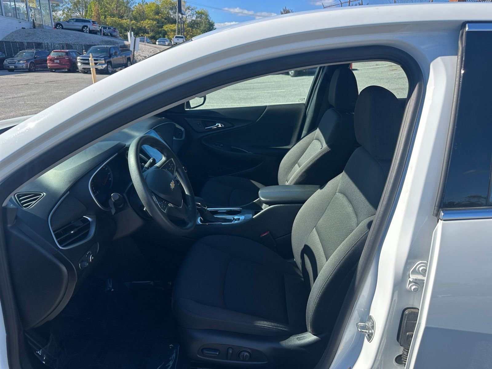 Thumbnail: 2024 Chevrolet Malibu - 27