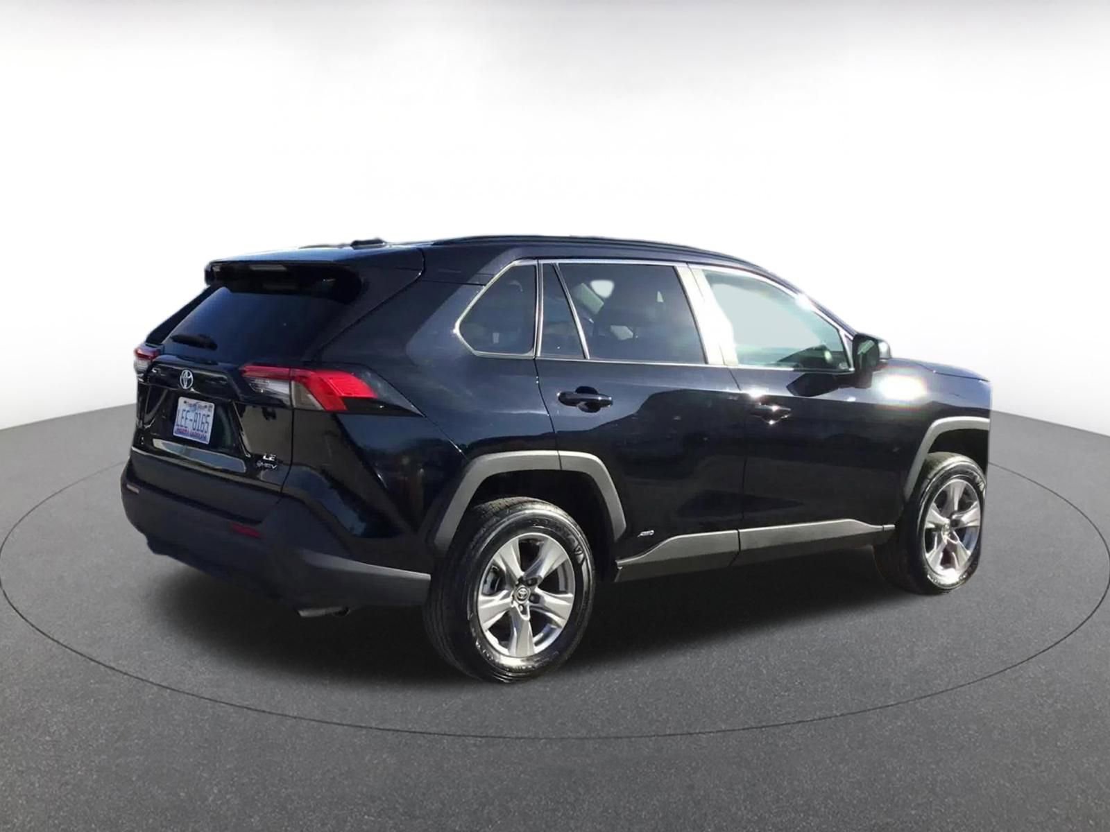 Thumbnail: 2025 Toyota RAV4 - 11