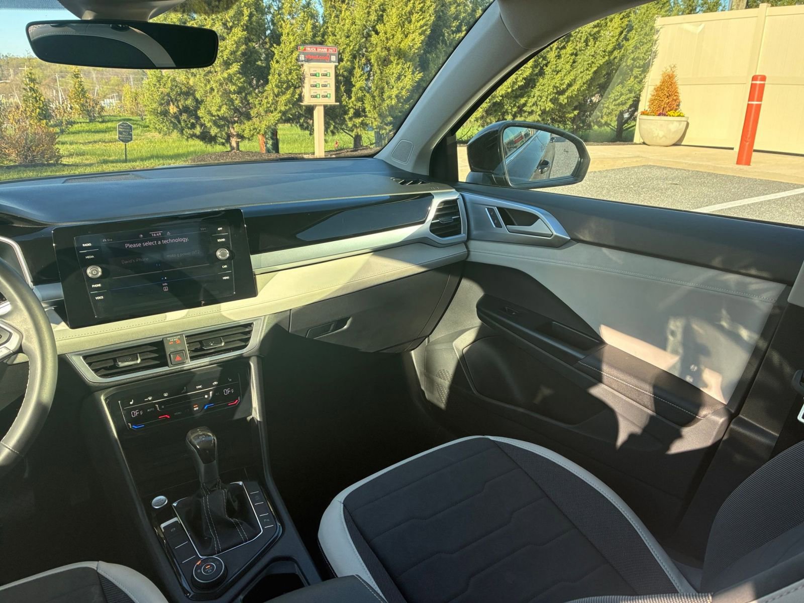 Thumbnail: 2025 Volkswagen Taos - 30