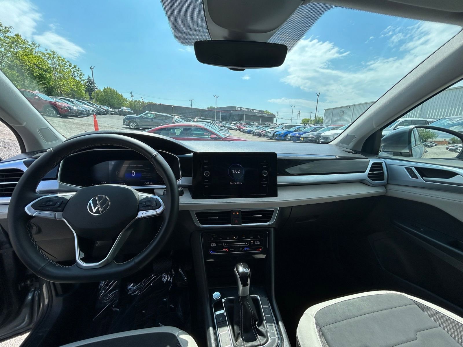 Thumbnail: 2025 Volkswagen Taos - 28