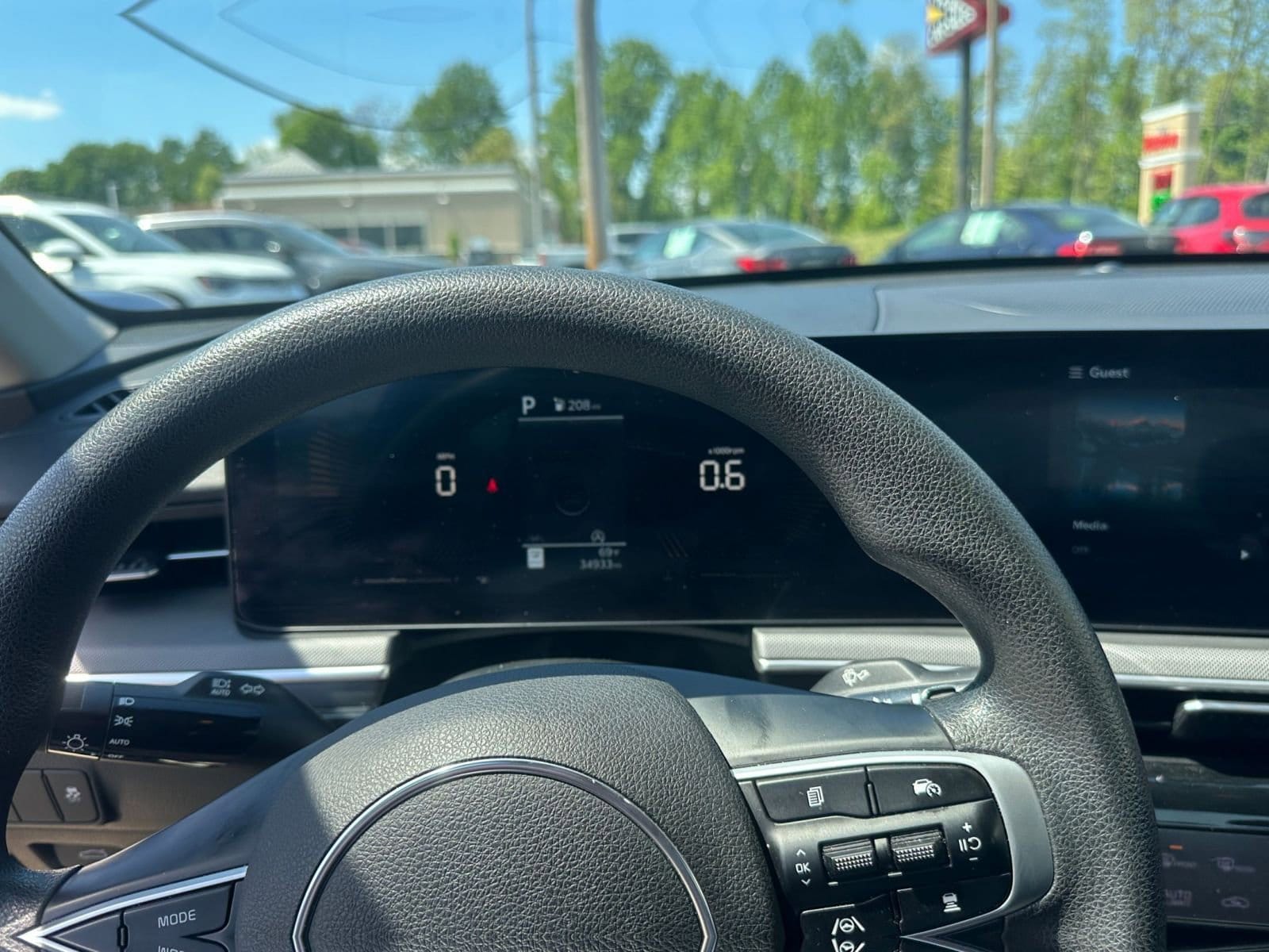 Thumbnail: 2025 Kia K5 - 32