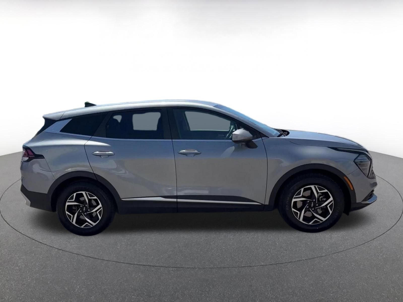 Thumbnail: 2024 Kia Sportage - 16
