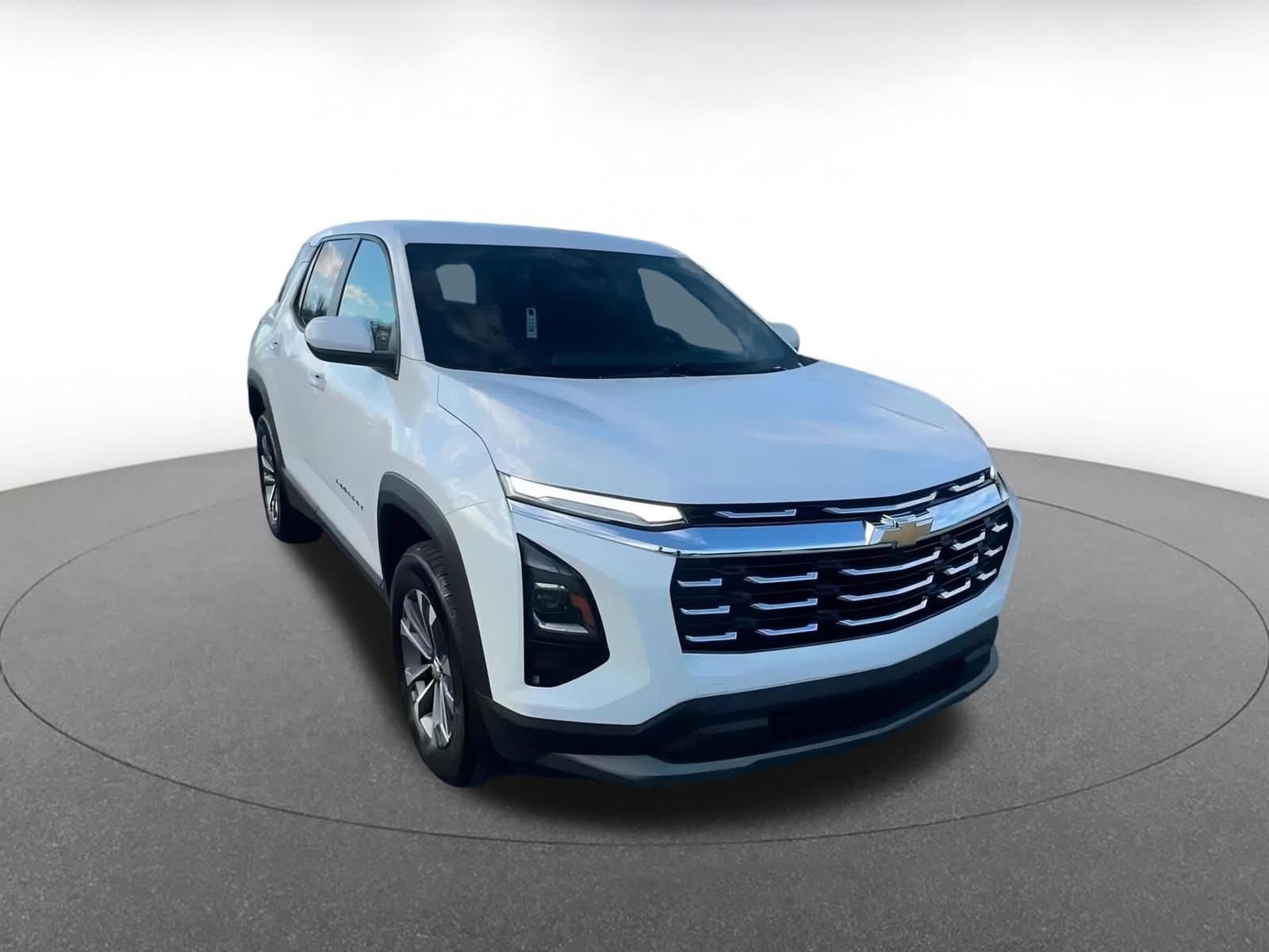Thumbnail: 2025 Chevrolet Equinox - 3