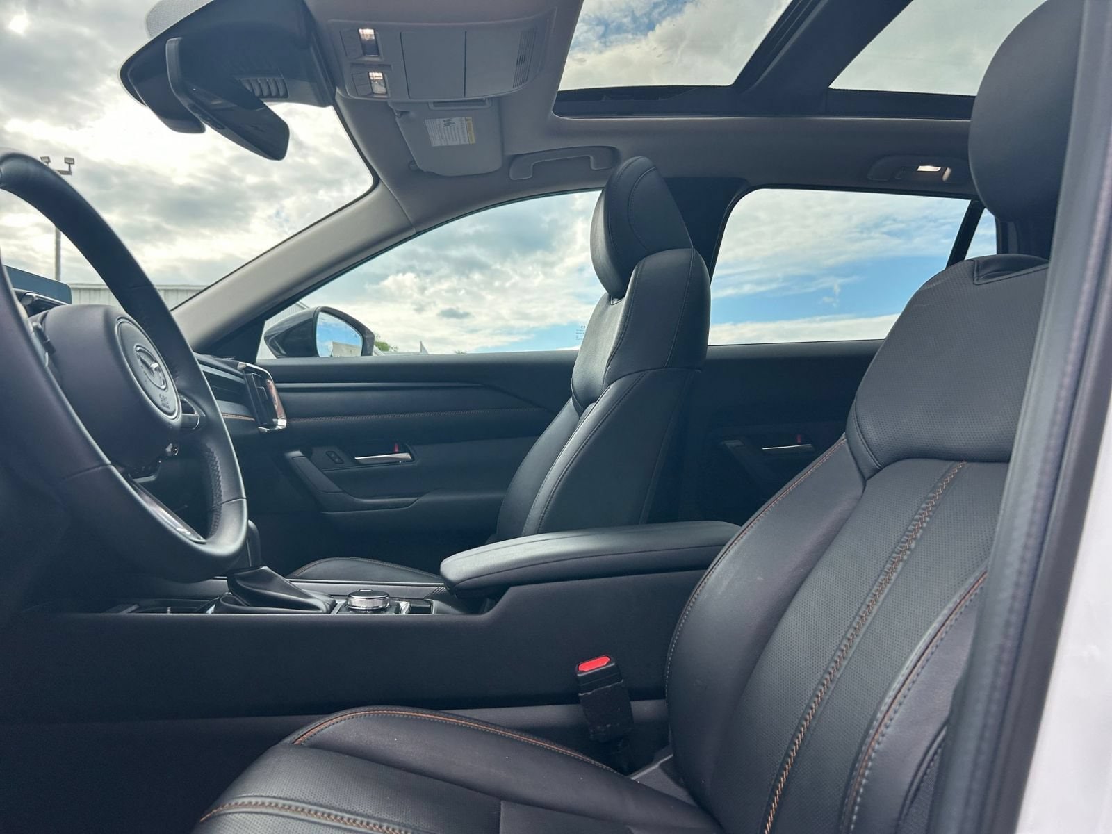 Thumbnail: 2025 Mazda CX-50 - 22