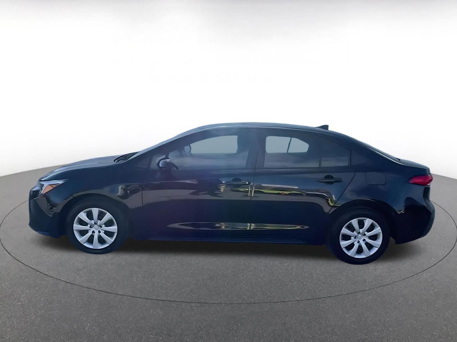 Thumbnail: 2025 Toyota Corolla - 9