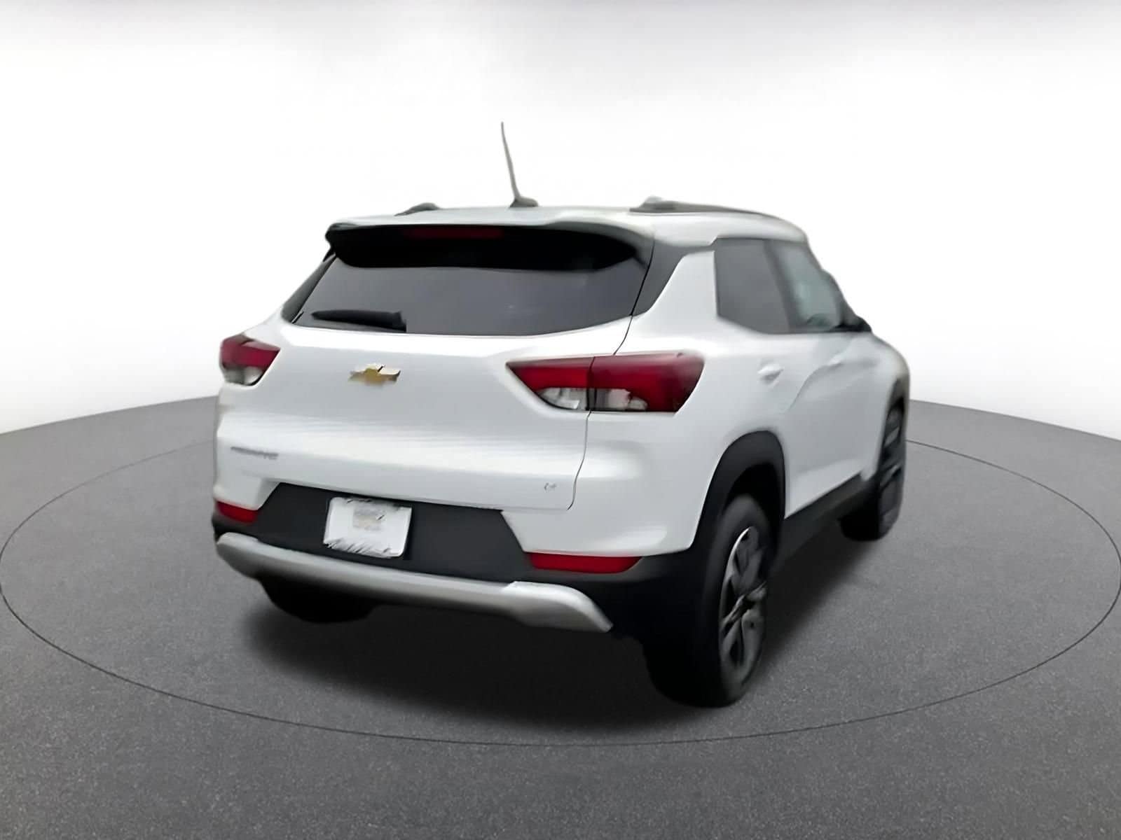 Thumbnail: 2025 Chevrolet TrailBlazer - 12