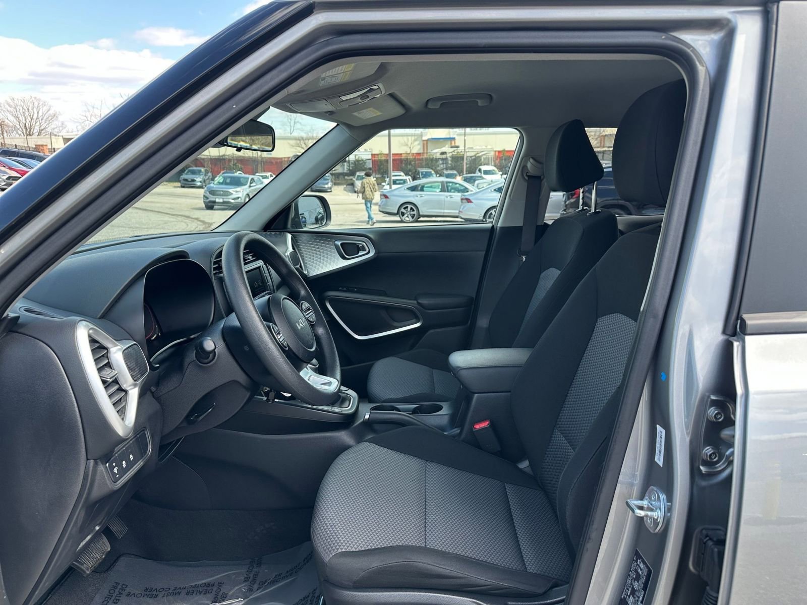 Thumbnail: 2023 Kia Soul - 25