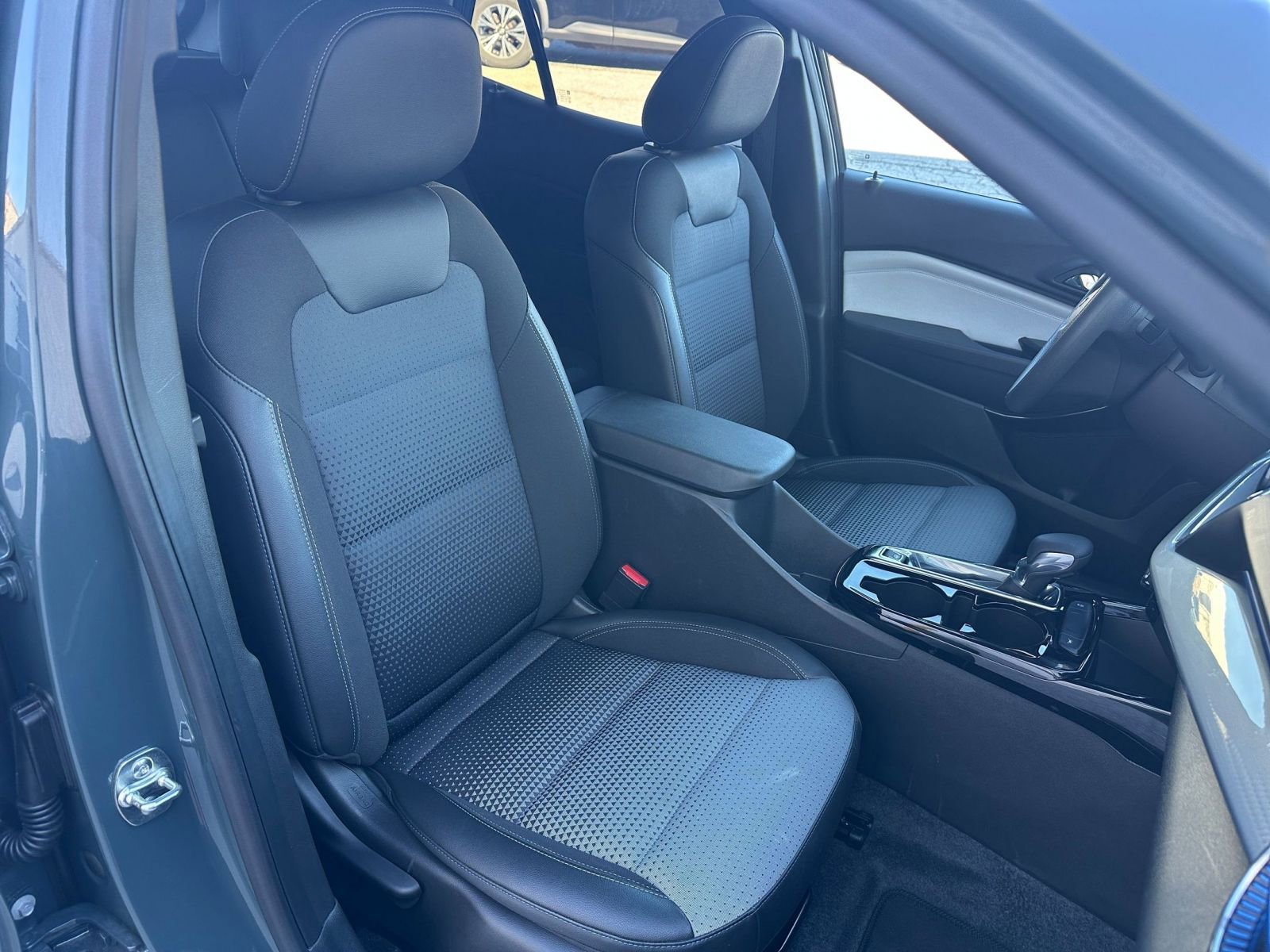 Thumbnail: 2025 Chevrolet Trax - 34