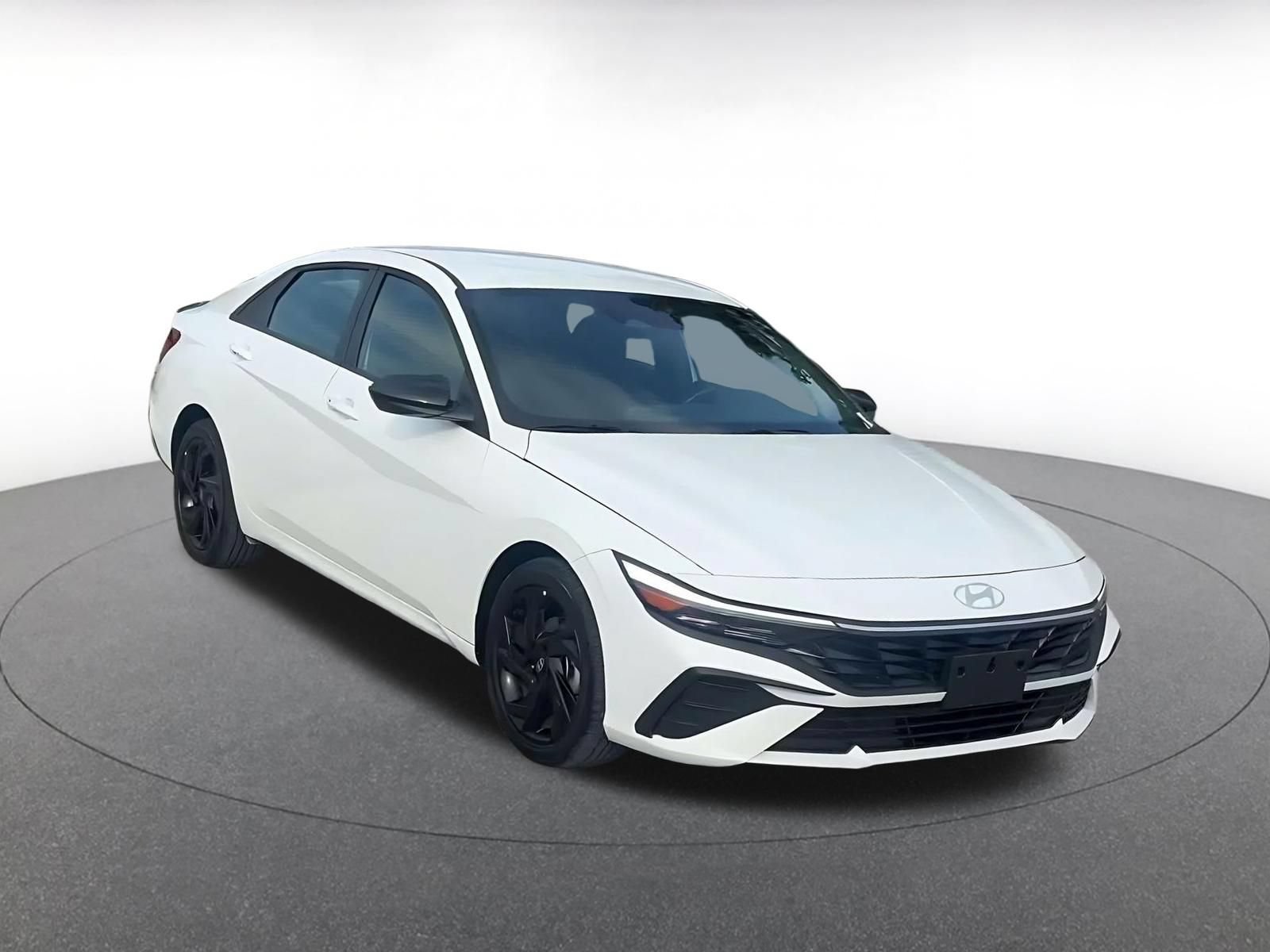 Thumbnail: 2026 Hyundai Elantra - 3
