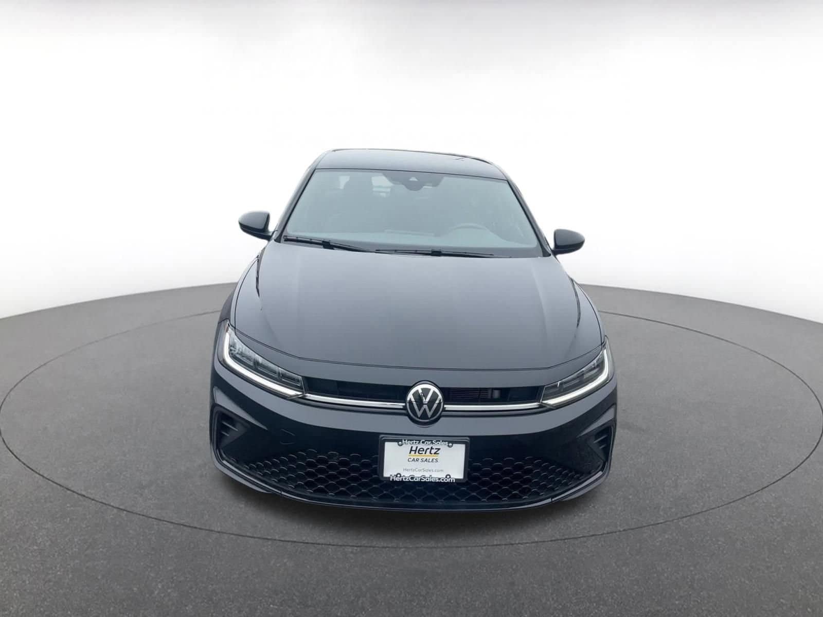 Thumbnail: 2025 Volkswagen Jetta - 4