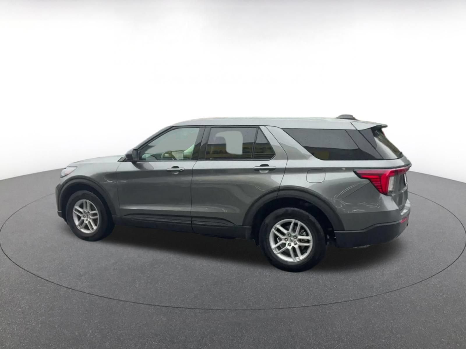 Thumbnail: 2026 Ford Explorer - 9