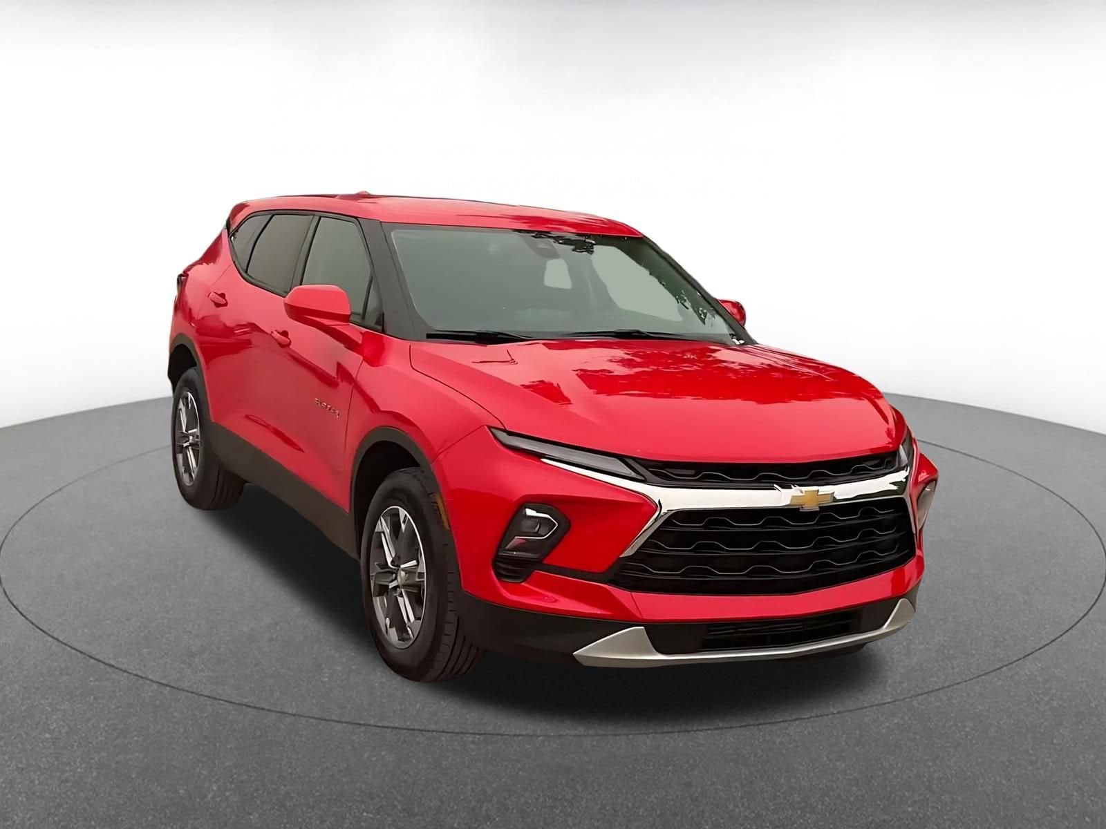 Thumbnail: 2026 Chevrolet Blazer - 3