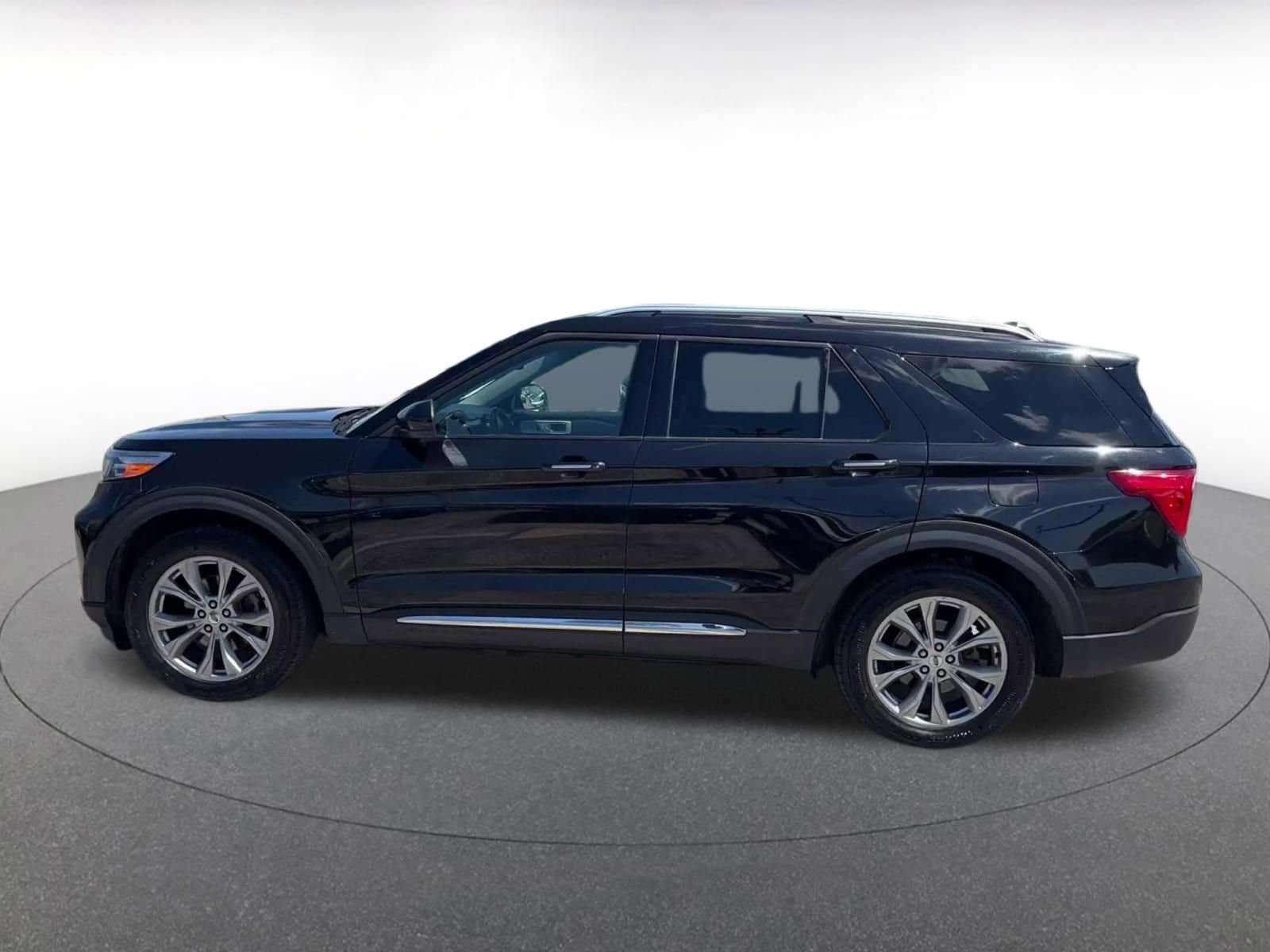 Thumbnail: 2024 Ford Explorer - 9