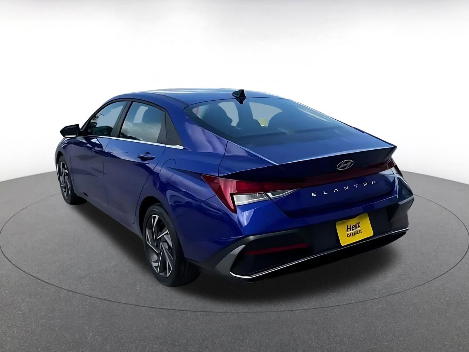 Thumbnail: 2025 Hyundai Elantra - 11