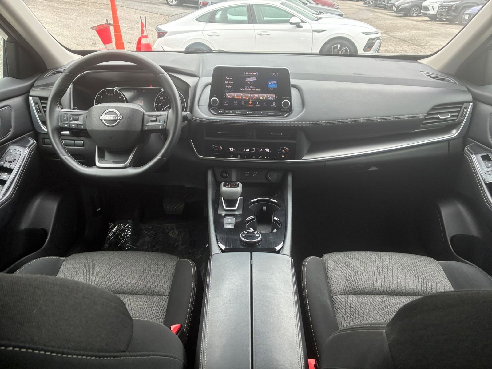 Thumbnail: 2025 Nissan Rogue - 28