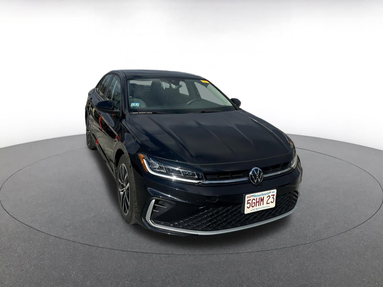 Thumbnail: 2025 Volkswagen Jetta - 1