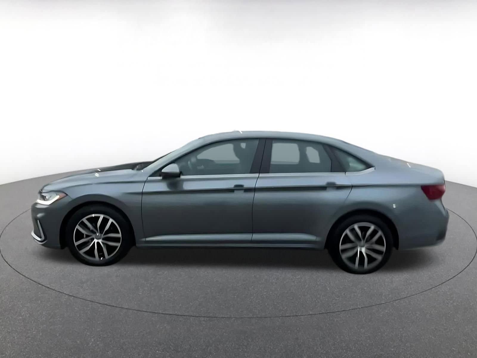 Thumbnail: 2025 Volkswagen Jetta - 9