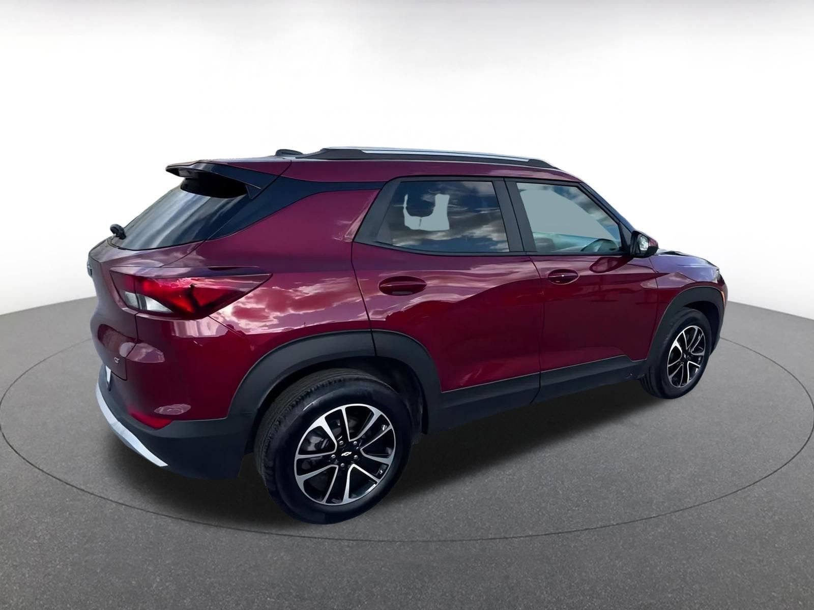 Thumbnail: 2025 Chevrolet TrailBlazer - 15