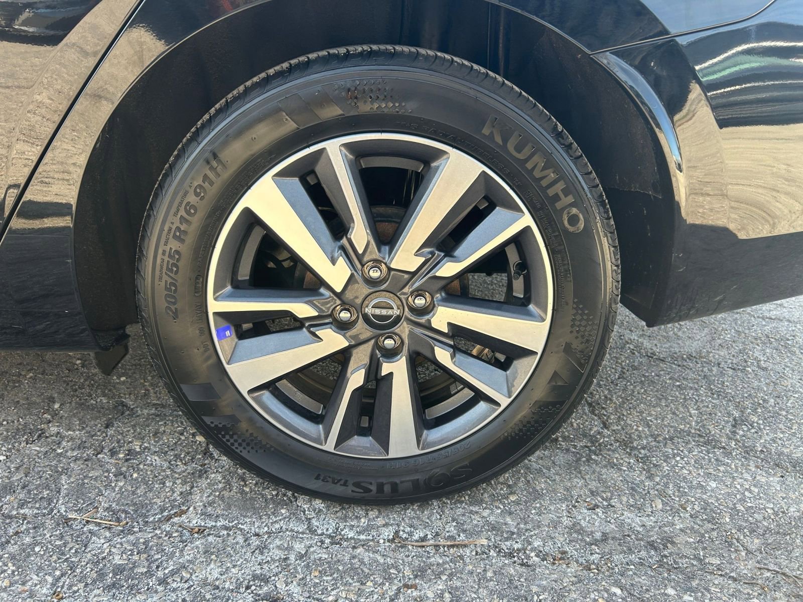 Thumbnail: 2025 Nissan Versa - 24