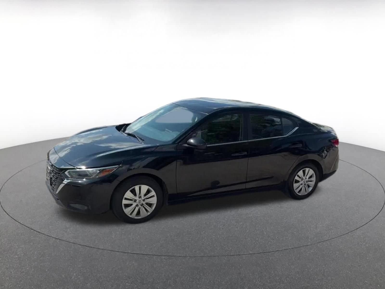 Thumbnail: 2025 Nissan Sentra - 8
