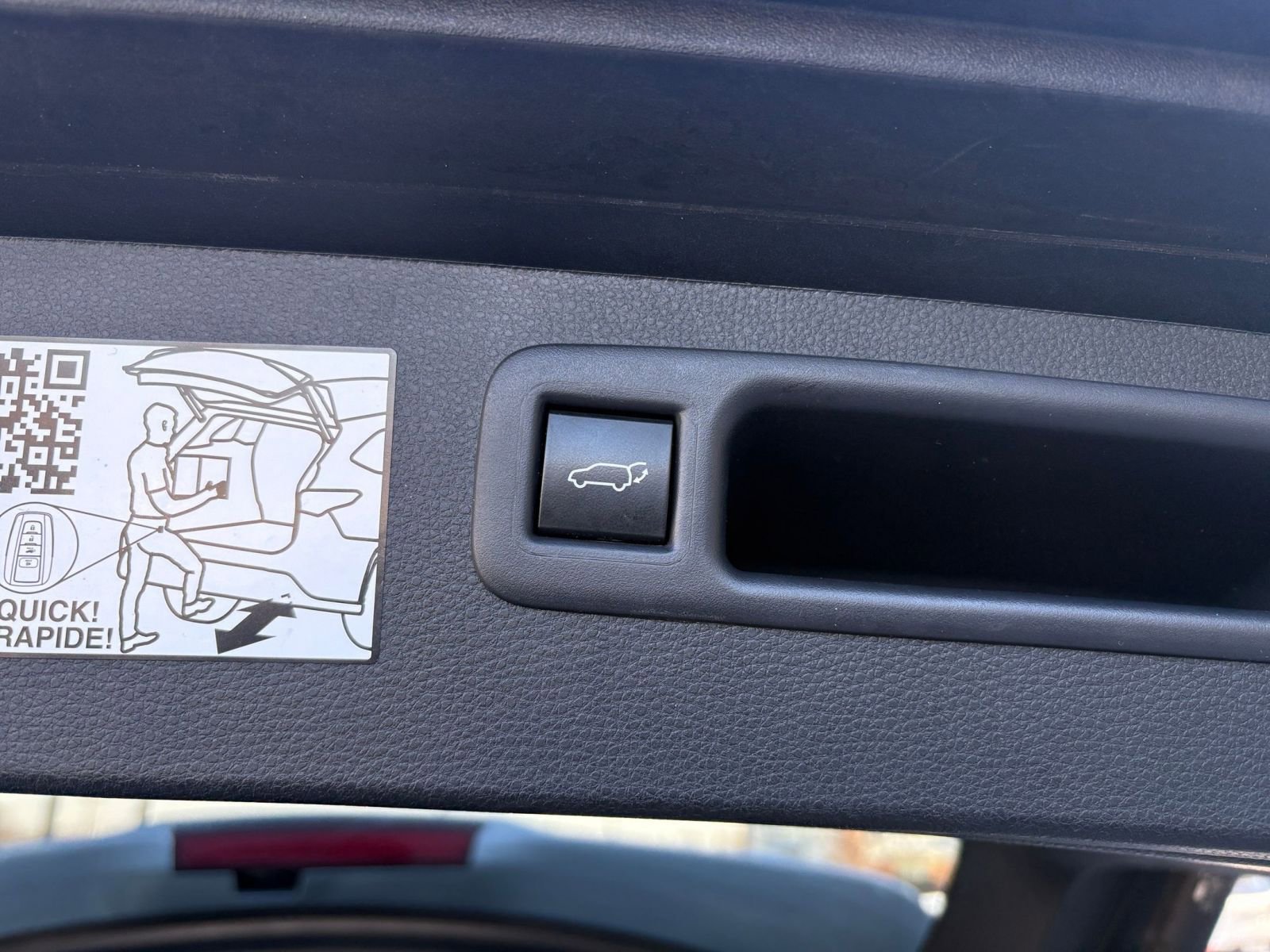 Thumbnail: 2024 Toyota Highlander - 23