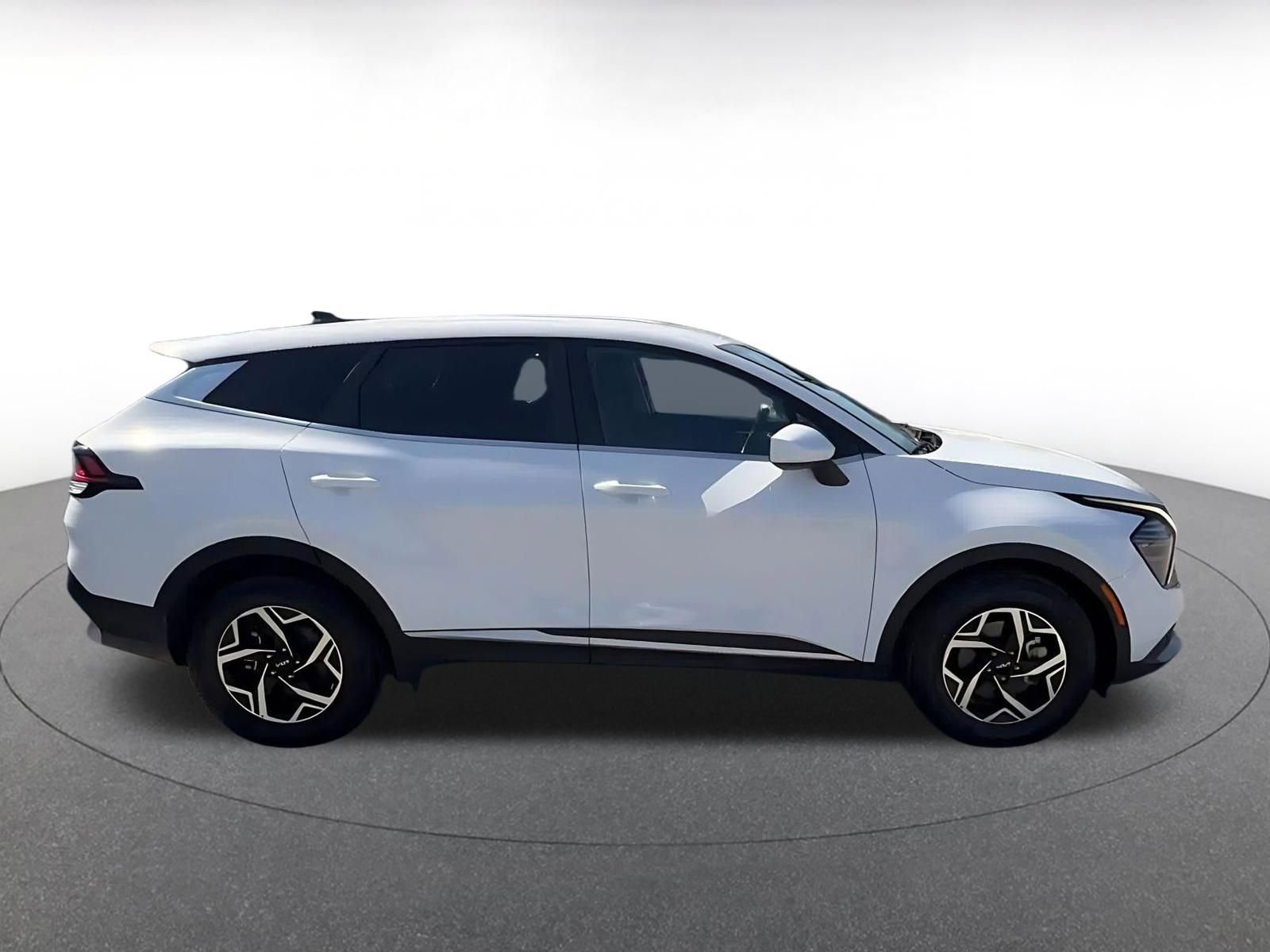 Thumbnail: 2025 Kia Sportage - 16