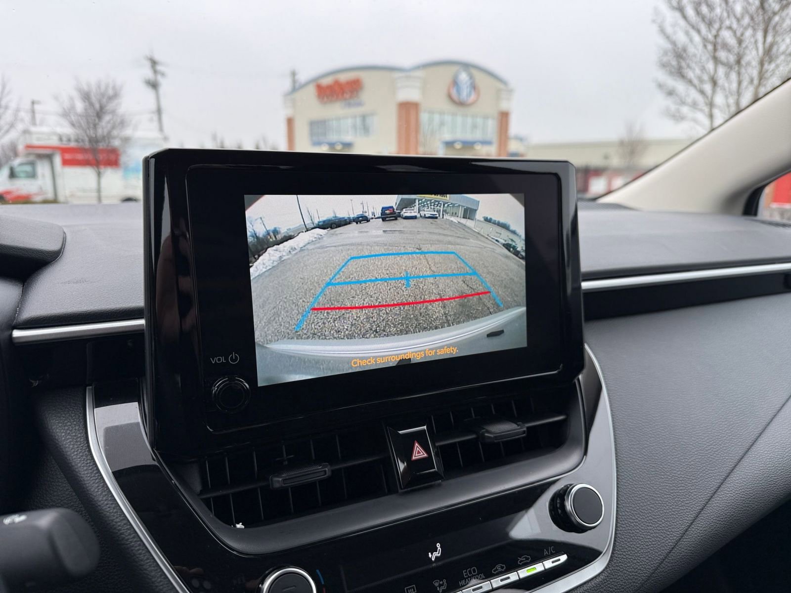 Thumbnail: 2025 Toyota Corolla - 24