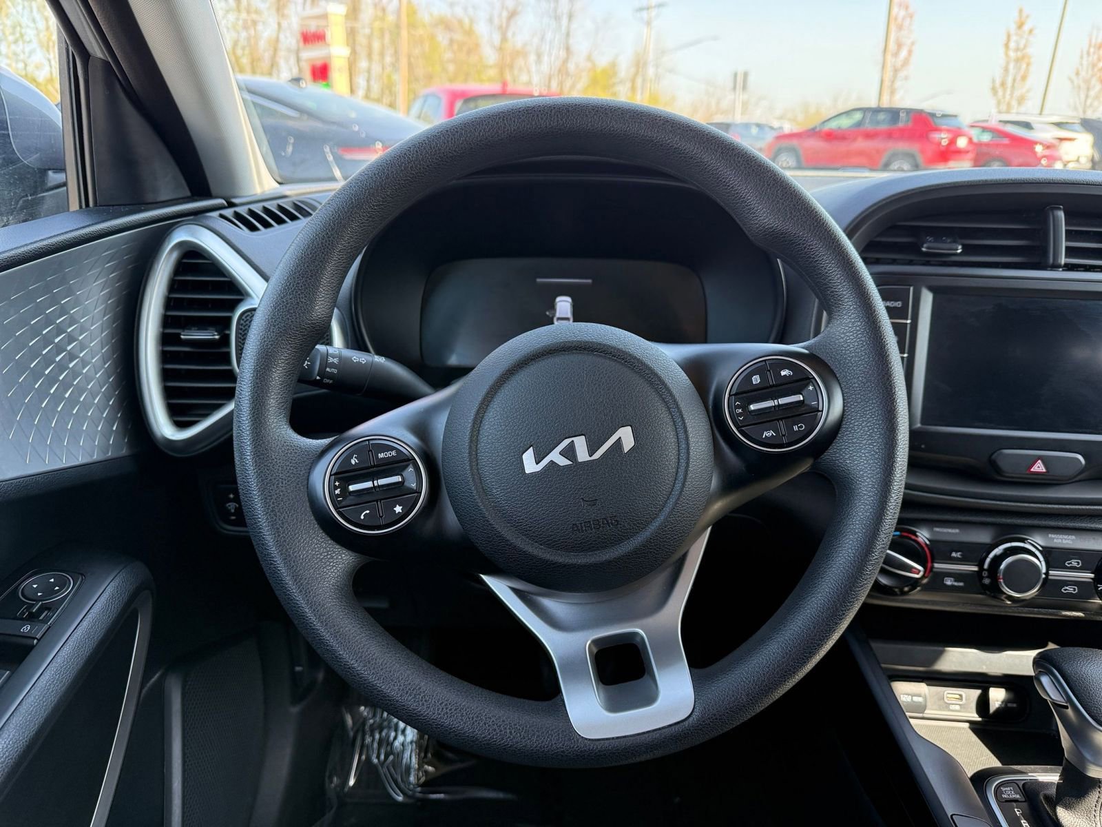 Thumbnail: 2025 Kia Soul - 28