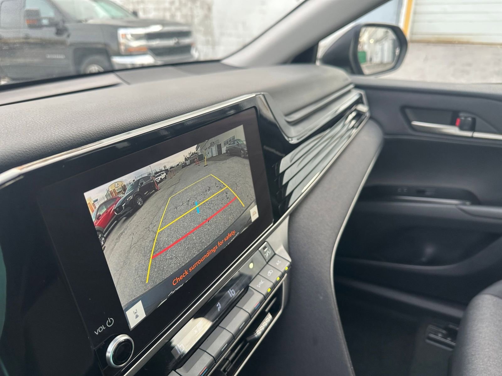 Thumbnail: 2025 Toyota Camry - 17