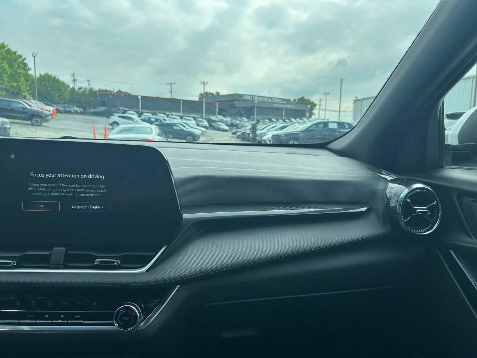 Thumbnail: 2025 Chevrolet Equinox - 25