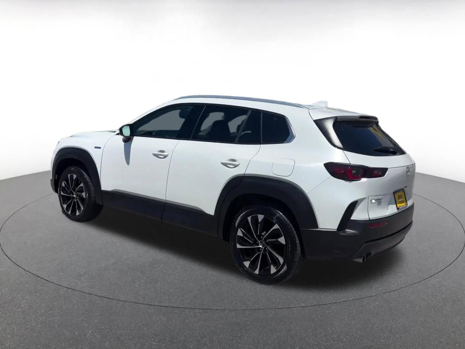 Thumbnail: 2025 Mazda CX-50 - 10