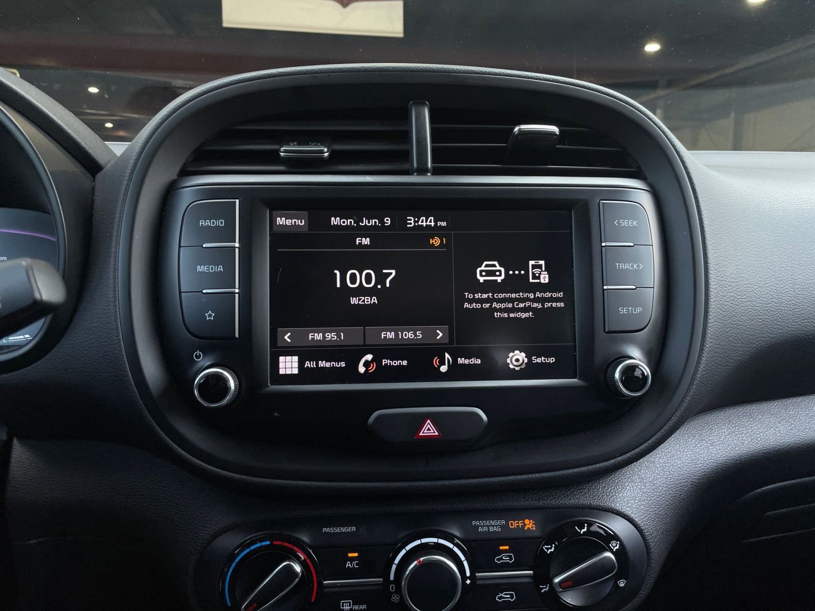 2024 Kia Soul LX 21