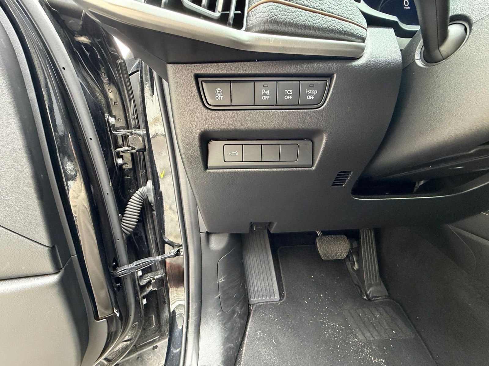 2025 Mazda CX-90 Preferred Package - Photo 24