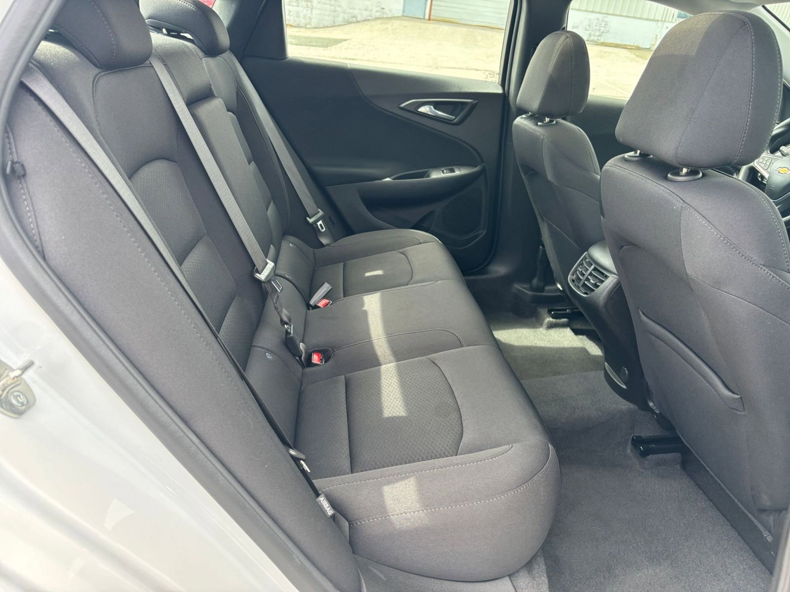 Thumbnail: 2023 Chevrolet Malibu - 25