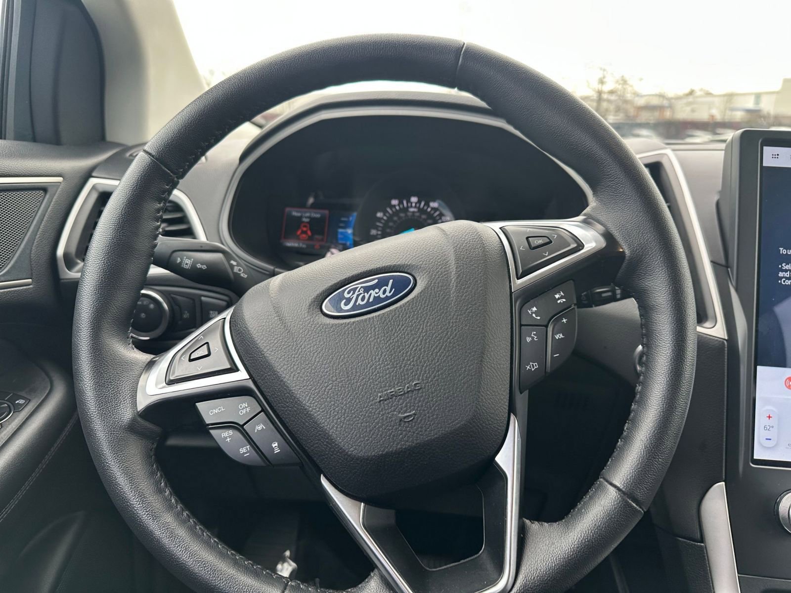 Thumbnail: 2024 Ford Edge - 28