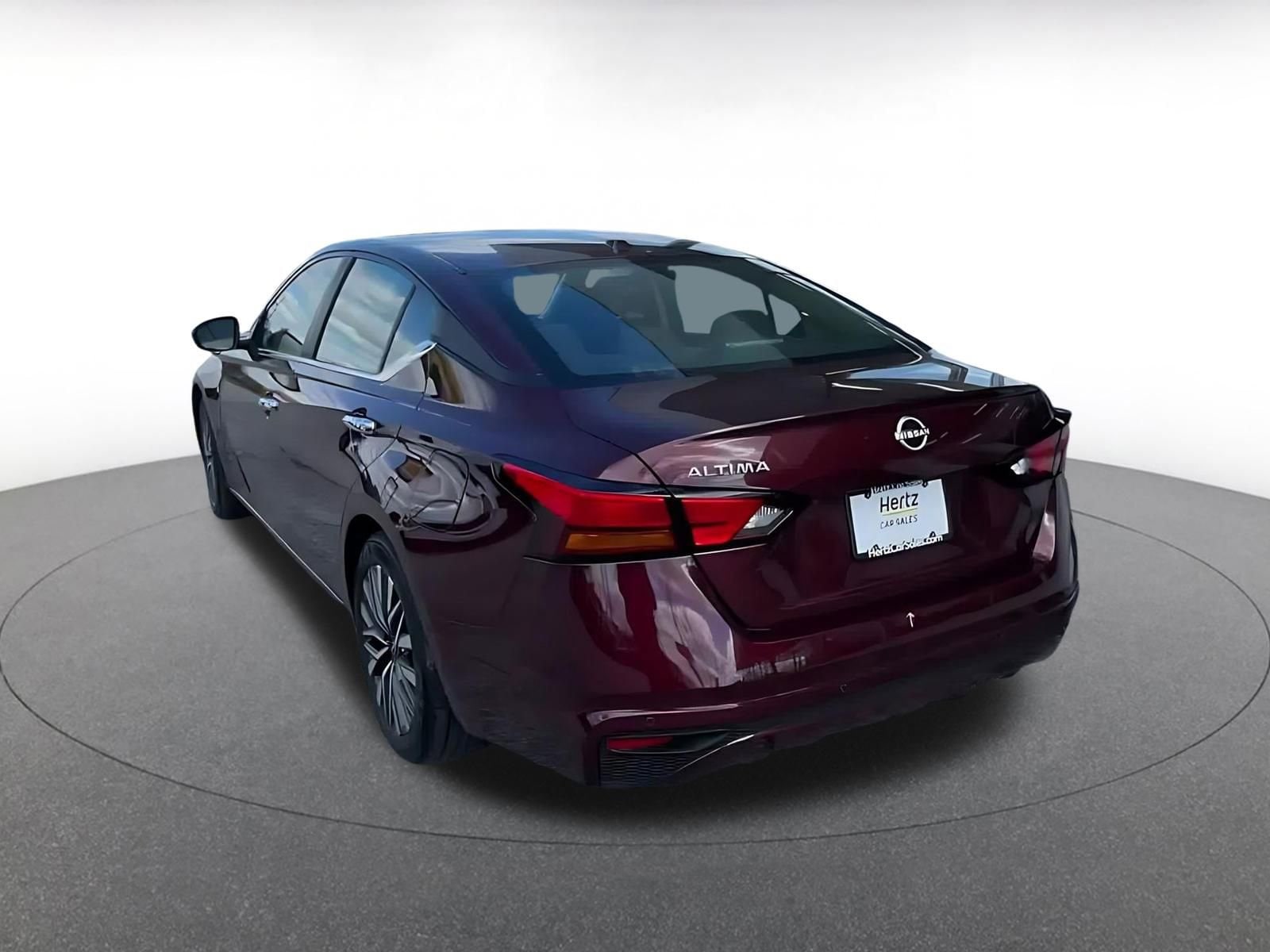 Thumbnail: 2025 Nissan Altima - 9