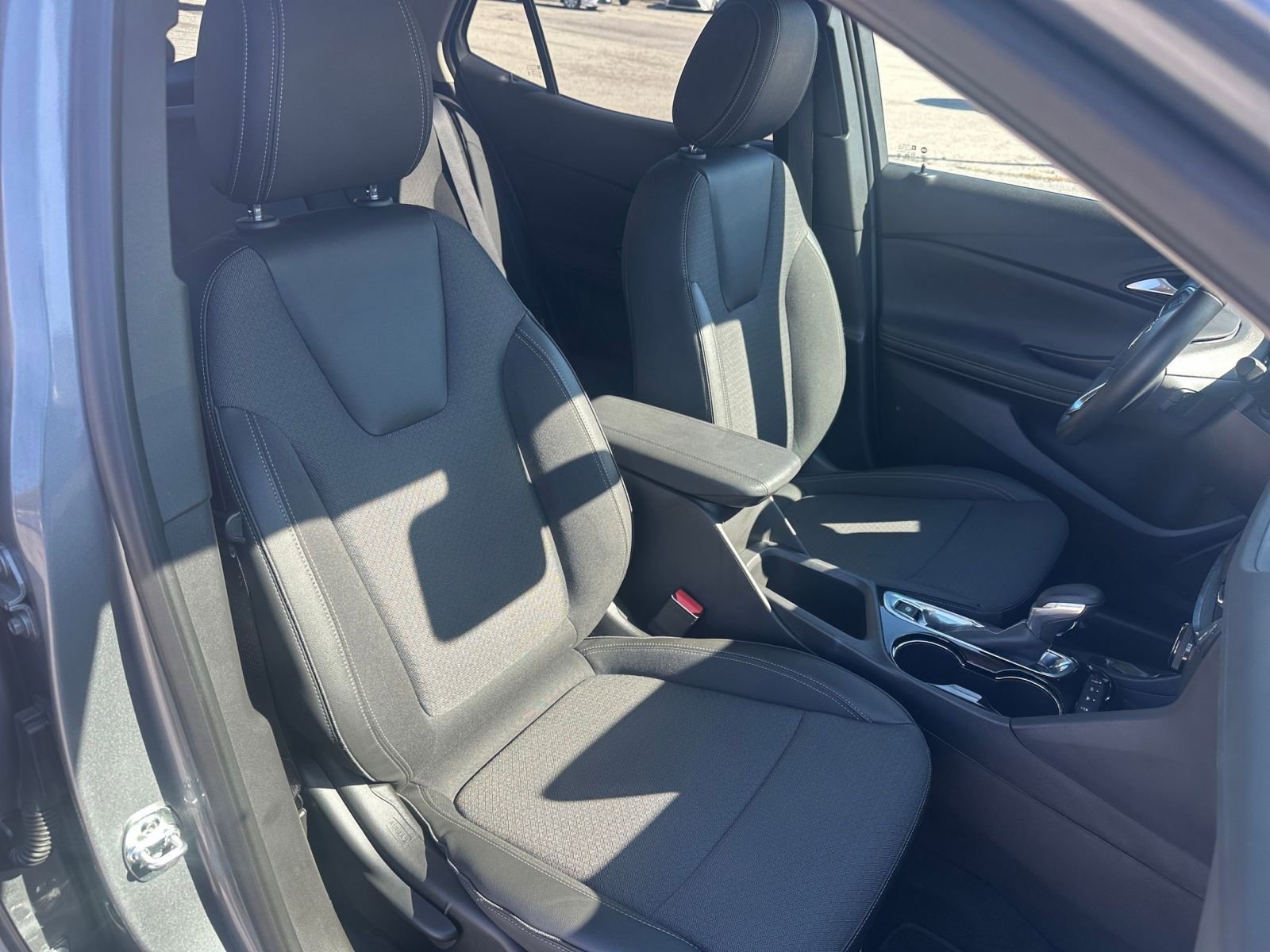 Thumbnail: 2025 Buick Encore GX - 34