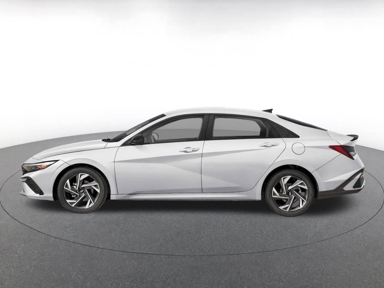 Thumbnail: 2026 Hyundai Elantra - 3