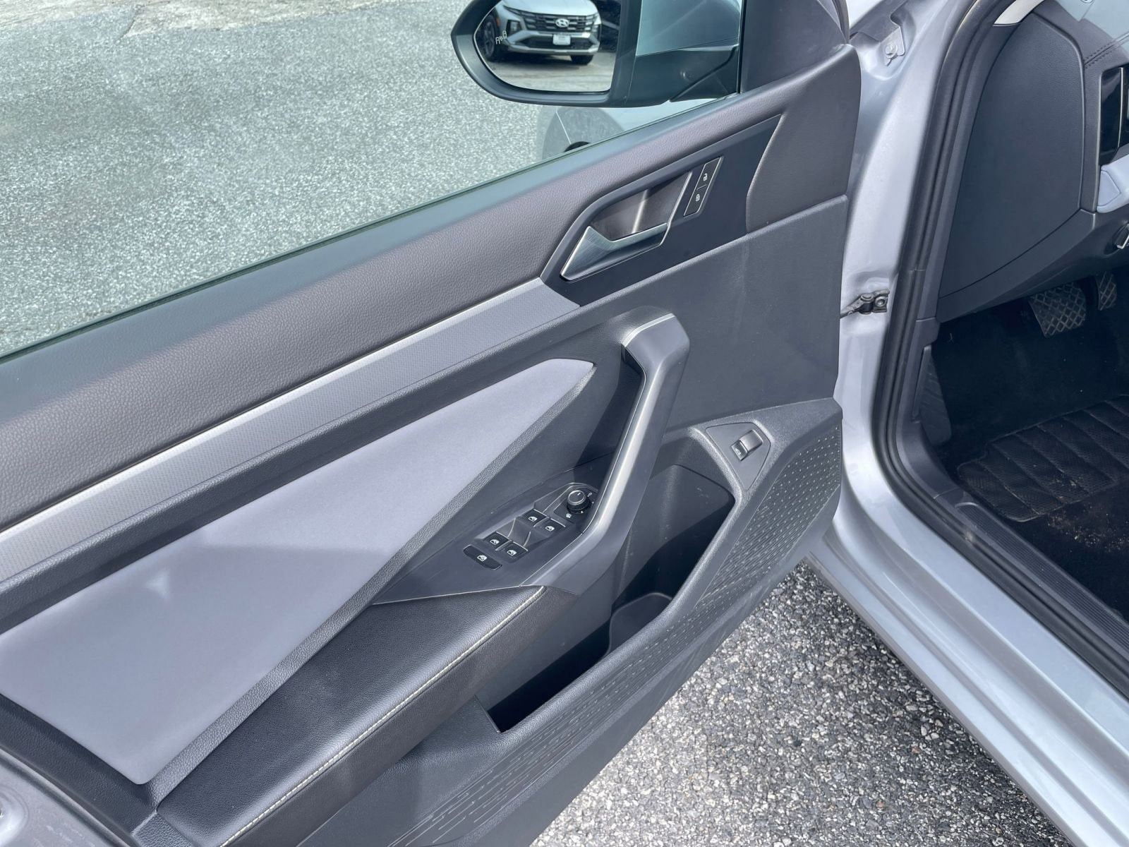 Thumbnail: 2025 Volkswagen Jetta - 20