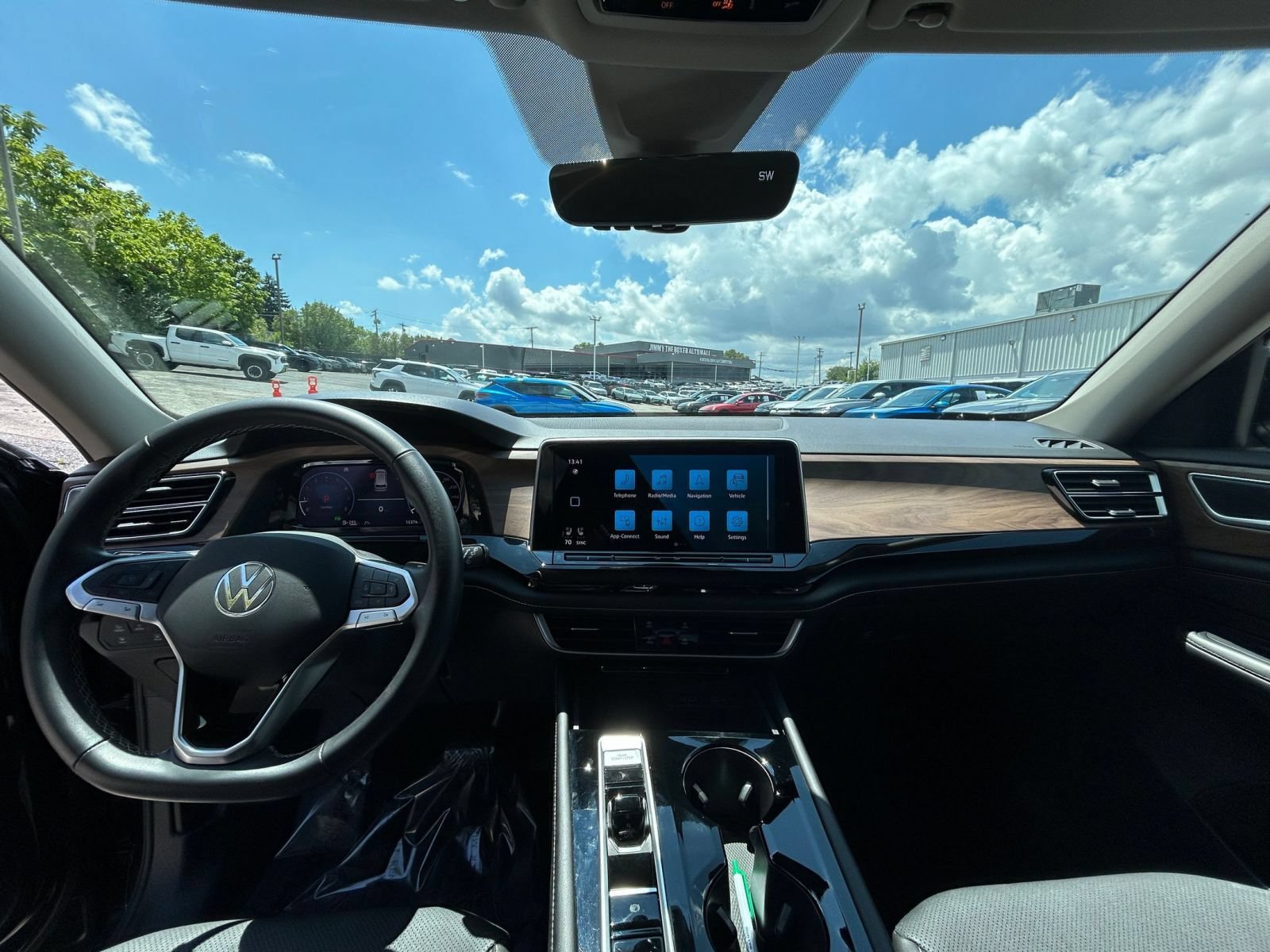 Thumbnail: 2026 Volkswagen Atlas - 29
