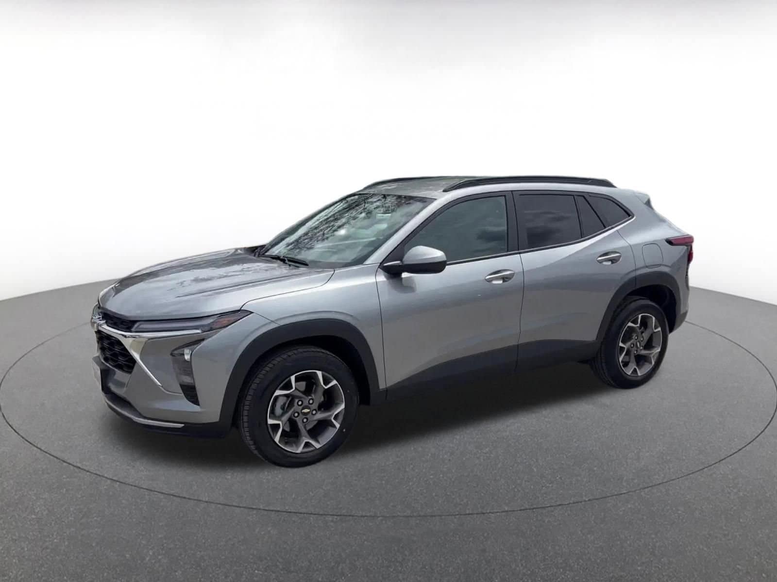 Thumbnail: 2025 Chevrolet Trax - 8