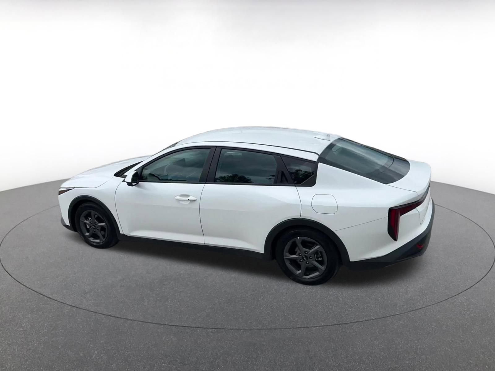 Thumbnail: 2025 Kia K4 - 10