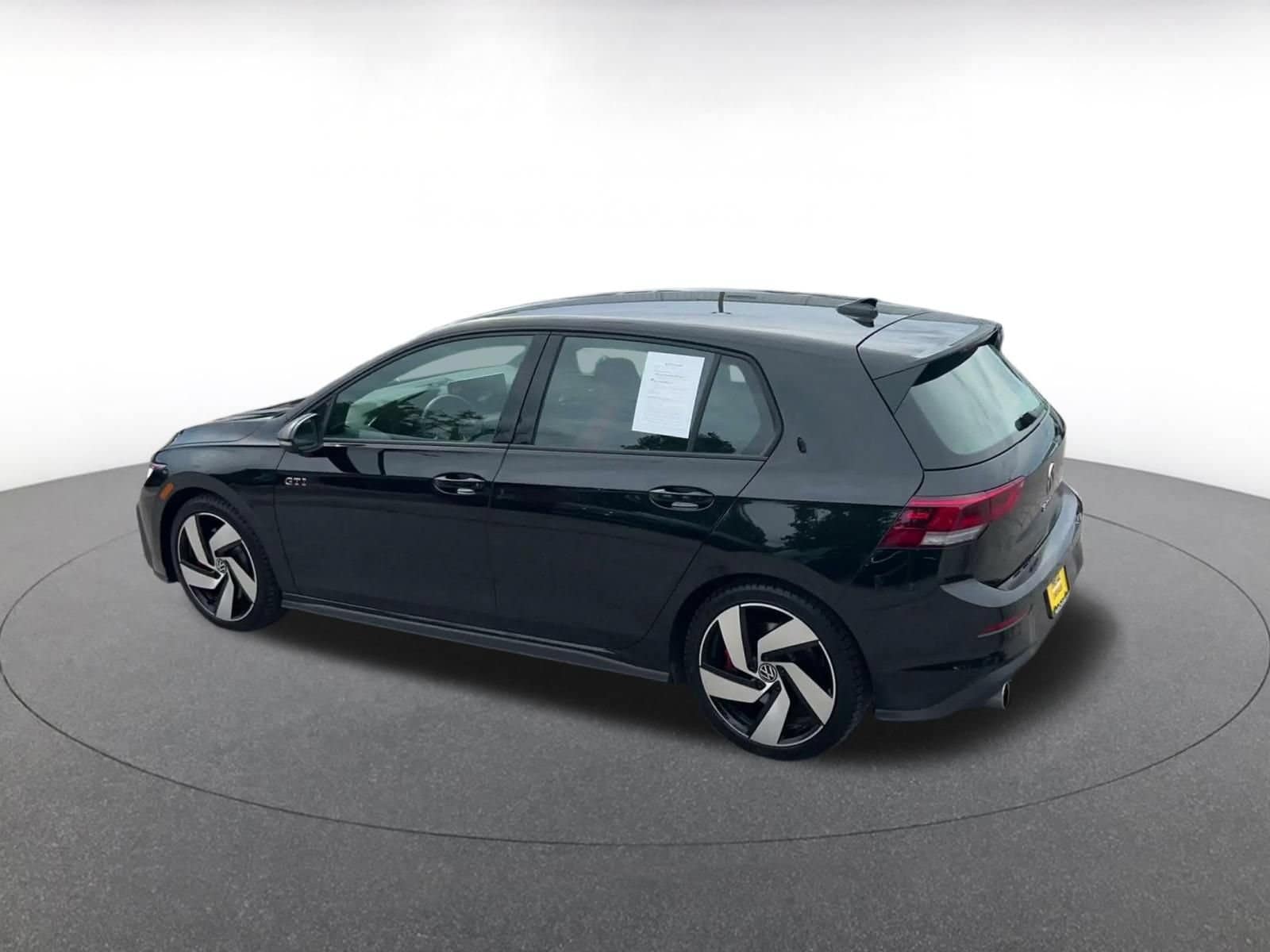 Thumbnail: 2026 Volkswagen Golf - 9